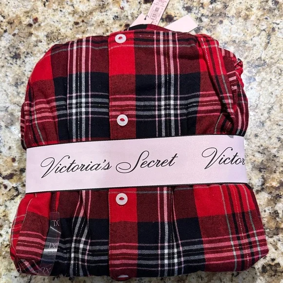 Victoria's Secret Red and Black Plaid Pajama Set